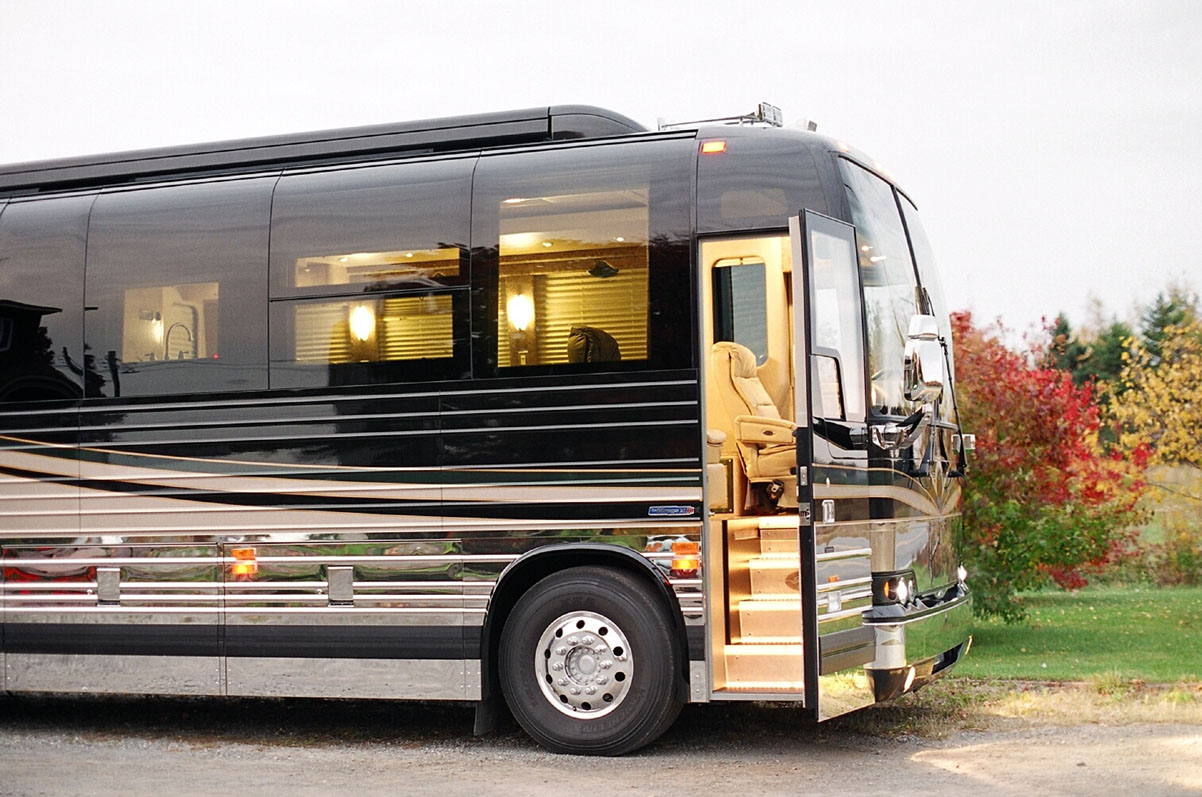 Safety Is High Priority in Selecting a Tour Bus Company post thumbnail image